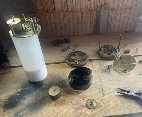 Réparation et entretien d'horloge